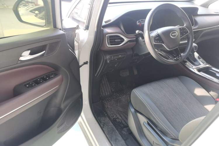 Used GAC Trumpchi M6 2023 PRO 270T DCT Elite Edition Driver Seat