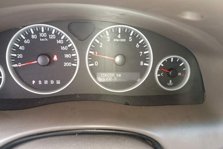 Used Buick GL8 2014 2.4L Classic Edition Odometer Close Up