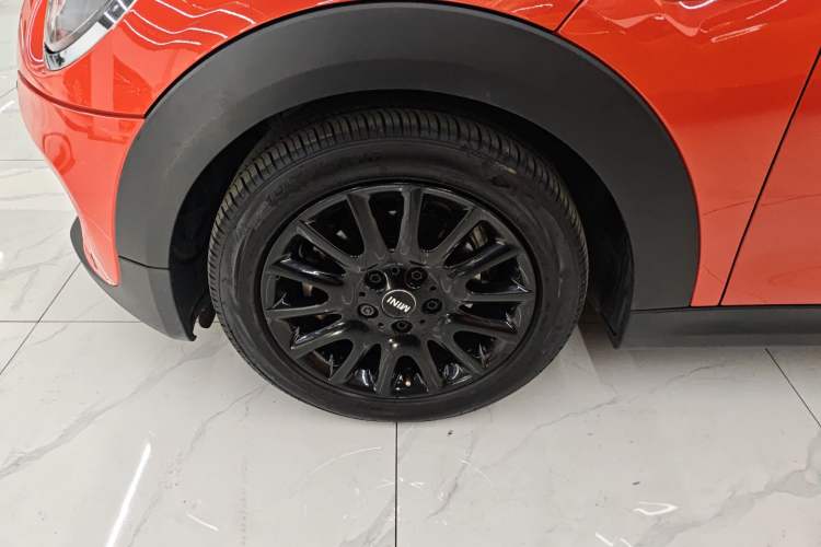 Used MINI 2018 1.5T ONE PLUS Left Front Wheel Hub