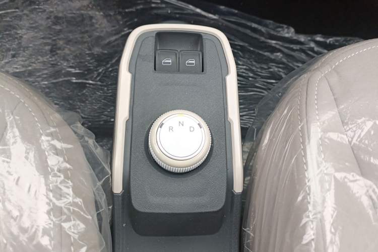 Used Chery QQ Ice Cream 2024 Edition Youth Version 205km Sundae
