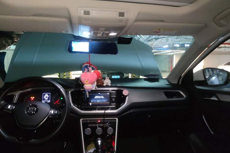 Used Volkswagen T-ROC 2020 230TSI DSG Two-Wheel Drive Advanced Version