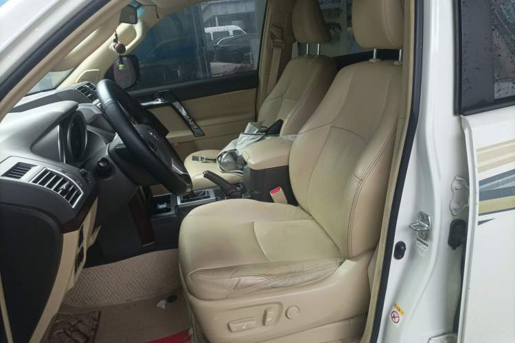 Used Toyota Prado 2016 3.5L Automatic TX-L NAVI Left Front Seat