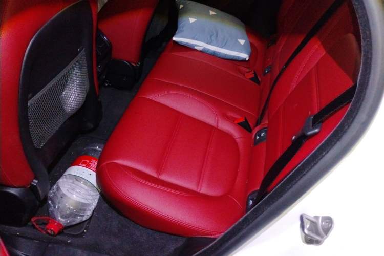 Used Jaguar E-PACE 2024 All-New R-DYNAMIC S Sport Edition Left Rear Seat