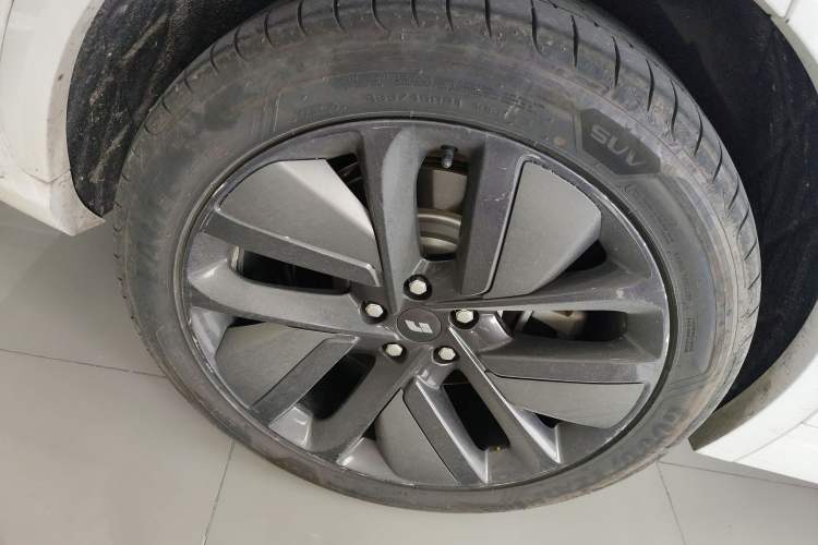 Used Li Auto L7 2023 Pro Model Right Rear Wheel Hub