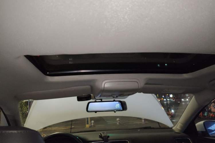 Used Volkswagen Sagitar 2014 1.6L Automatic Comfort Model Headliner