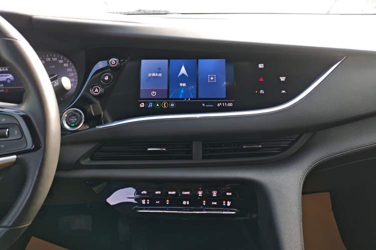 Used Buick Enclave 2022 652T Two-Wheel-Drive Prestige 7-Seater Audio And AC Panel