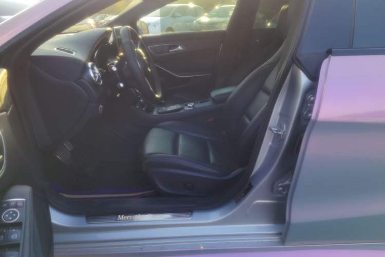 Used Mercedes-Benz CLA 2014 CLA 260 4MATIC Left Front Seat