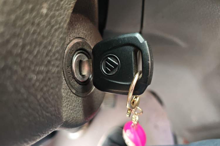 Used Foton Toano 2021 2.8T Manual Tongtu Extended-Wheelbase Mid-Roof 6/7-Seater F2.8 NS6B177L
