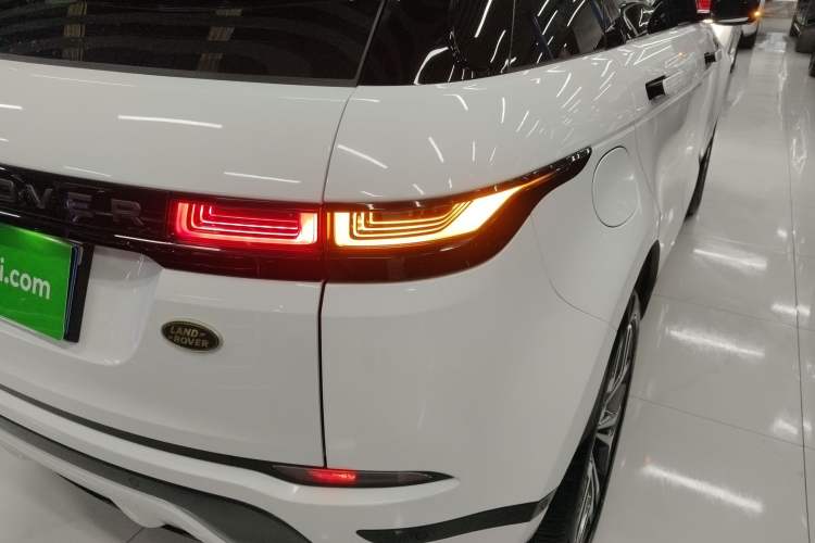 Used Land Rover Range Rover Evoque 2020 249 PS R-DYNAMIC SE Sport Technology Edition