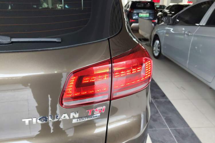 Used Volkswagen Tiguan L 2013 2.0 TSI Automatic All-Wheel-Drive Flagship Edition