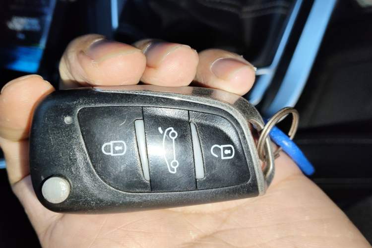 Used Geely Auto Vision X3 2019 Upgraded Model 1.5L Manual Elite Version Vehicle Key