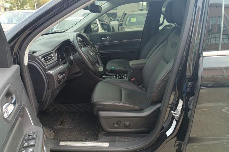 Used Jeep Grand Commander 2018 2.0T Four-Wheel Drive Smart Enjoyment Version China V Emission Standard
