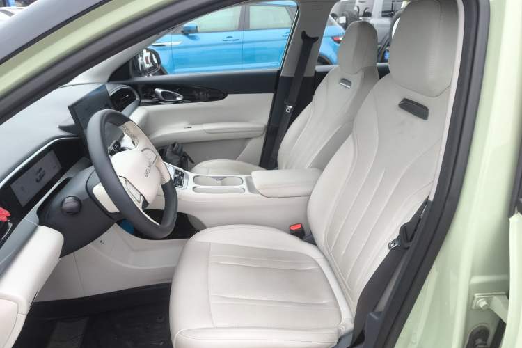 Used Geely Galaxy Geome 2025 UP 410km Exploration+ Edition
