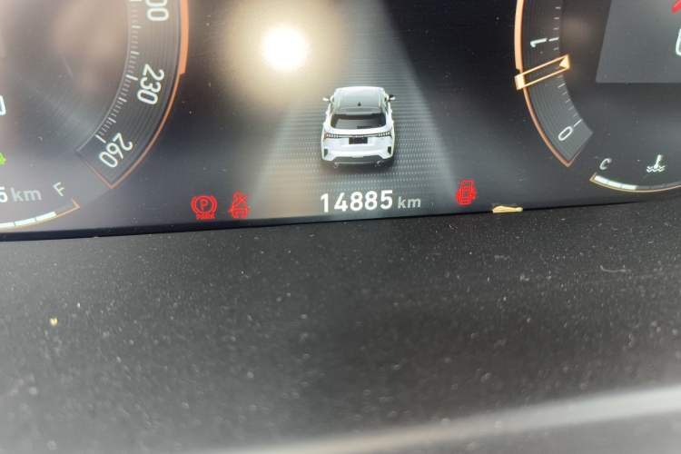 Used Lynk & Co 06 2023 Remix 1.5T Hero Odometer Close Up