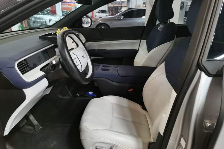 Used XPeng G6 2023 755 Ultra-Long Range Pro Left Front Seat