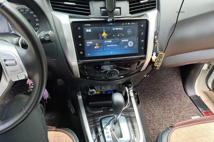 Used Nissan Terra 2020 2.5L XV 4WD Automatic Four-Wheel Drive Flagship Edition Audio And AC Panel