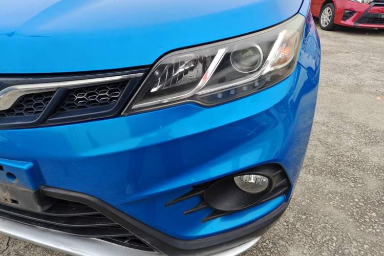 Used Soueast DX3 2016 1.5L Manual Luxury Model
