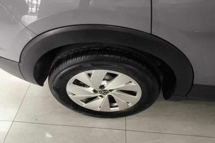 Used Volkswagen Tharu 2026 Model Xinrui 1.5L Rujin Edition Right Rear Wheel Hub