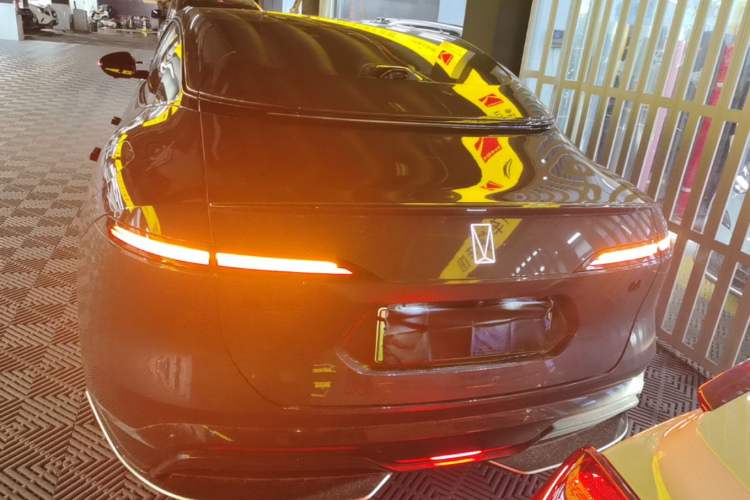 Used Avatr 06 2025 Ultra Pure Electric Edition Rear