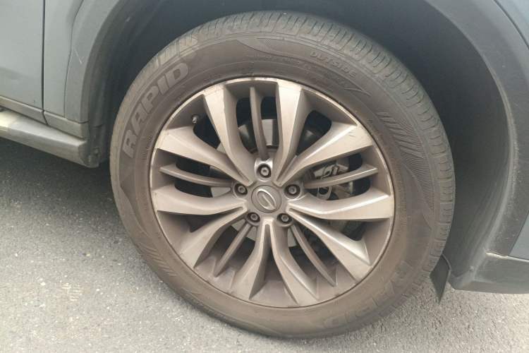 Used GAC Trumpchi GS8 2017 320T Two-Wheel Drive Luxury Smart Connectivity Version (7 Seats)