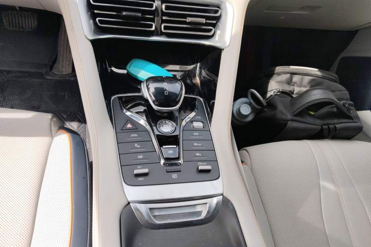 Used BYD Song PLUS New Energy 2021 DM-i 51KM Prestige Model Gear Lever