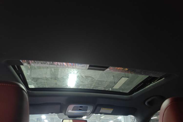 Used MG 5 2021 Revised Version 180 DVVT CVT Youth Luxury Edition Headliner