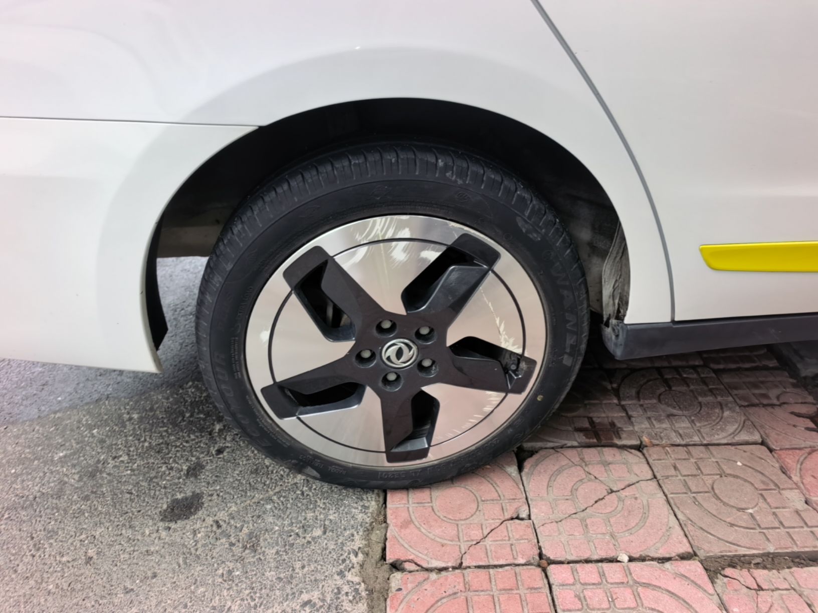 Dongfeng Aeolus E70 2021 Revised Version 3 500 Ultra-Comfort Edition — снимка 11