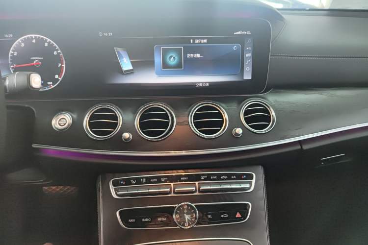 Used Mercedes-Benz E-Class 2018 E 300 L Sporty and Stylish Model