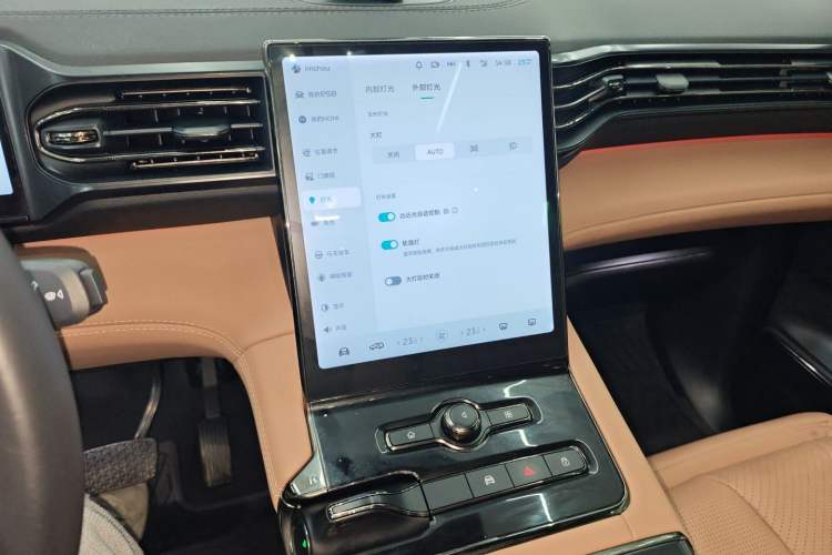 Used Nio ES8 2020 415 km Range 6-Seater Version Audio And AC Panel