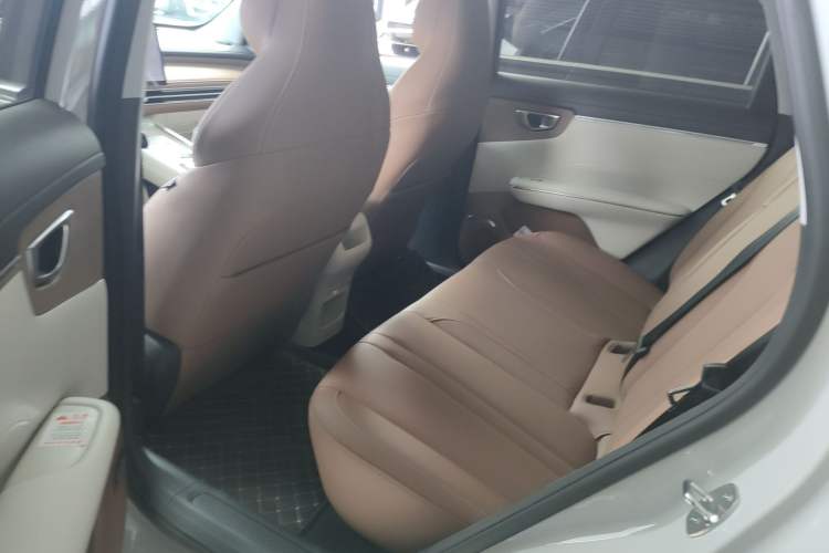 Used Wuling Bingo S 2025 Model 430km Deluxe Edition