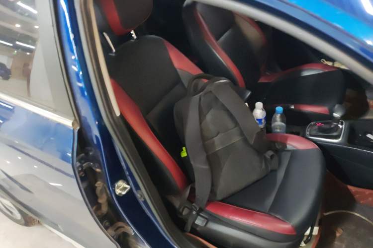 Used Kia KX Cross 2017 1.4L AT GLS