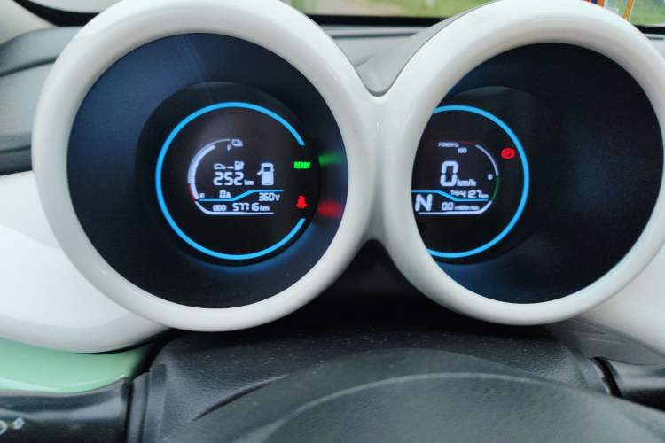 Used ORA Black Cat 2021 351 km Standard Version
