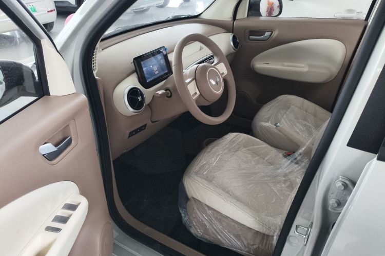 Used Wuling Hongguang MINIEV 2025 Four-Door Version Advanced Edition Driver Seat