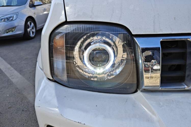 Used Suzuki Jimny 2015 1.3 AT JLX Right Front Headlight