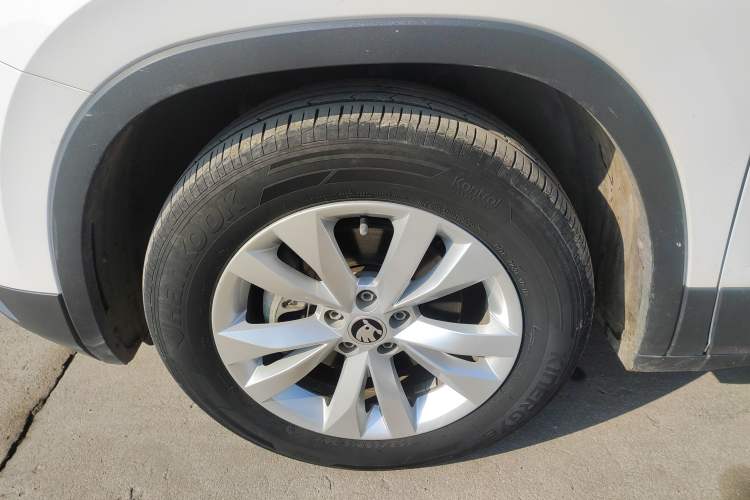 Used Skoda Kamiq 2020 1.5L Automatic Standard Edition Exterior 7