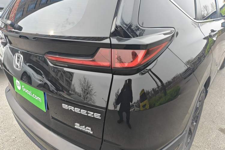 Used Honda Breeze 2021 240TURBO CVT Front-Wheel Drive Elite Edition
