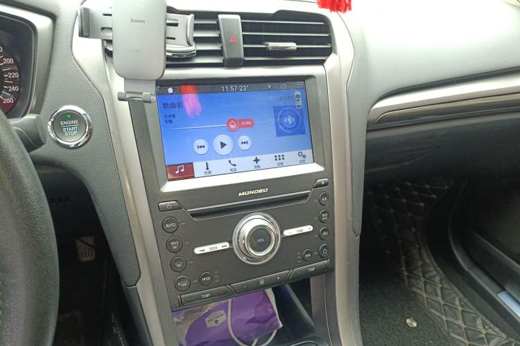 Used Ford Mondeo 2017 Facelifted EcoBoost 180 Fashion Edition Audio And AC Panel