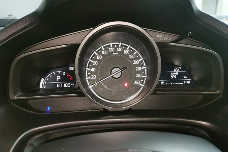 Used Mazda 3 Axela 2017 Sedan 1.5L Automatic Luxury Model Emission Standard China V
