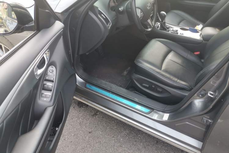 Used Infiniti Q50L 2015 2.0T Enjoyment Edition