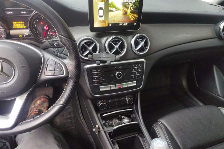 Used Mercedes-Benz GLA 2017 GLA 200 Fashion Model