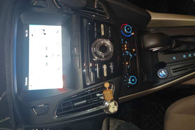 Used Ford Focus 2017 Sedan 1.6L Automatic Comfort Plus SmartDrive Edition