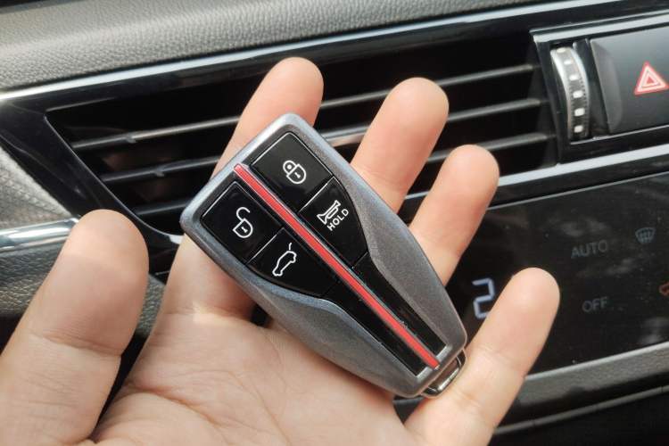 Used Hongqi HS5 2022 Revised Version 2.0T Smart Connect Flagship Edition
