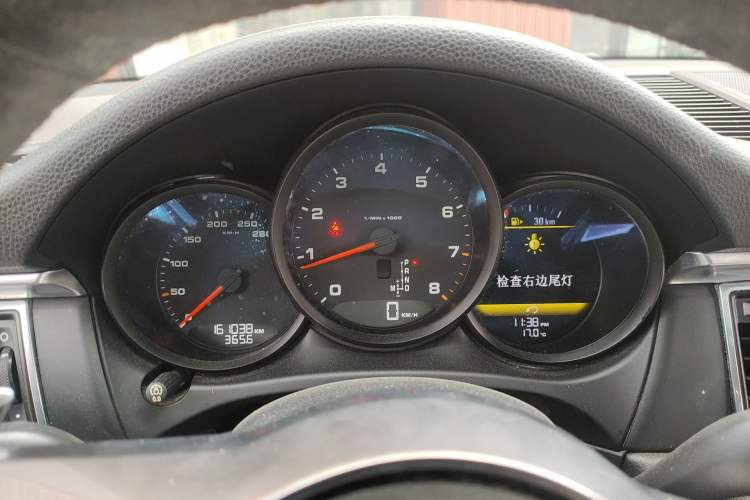 Used Porsche Macan 2014 Macan 2.0T Instrument Cluster