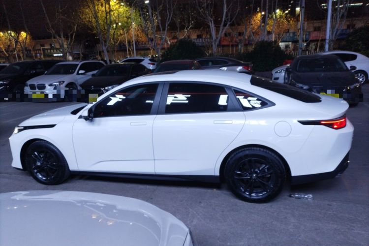 Used CHANGAN Eado DD 2023 Blue Whale NE 1.5T GDI DCT Luxury Edition Left Side