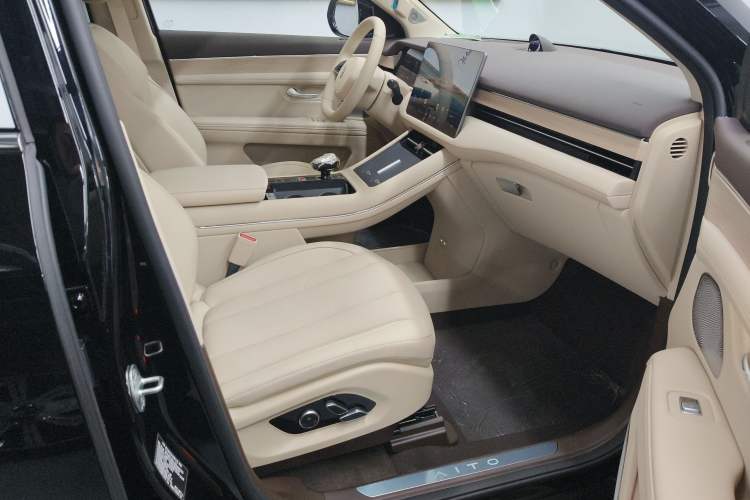 Used Hima AITO M7 2024 1.5T Intelligent Driving Rear-Drive Pro Version 5 Seats
