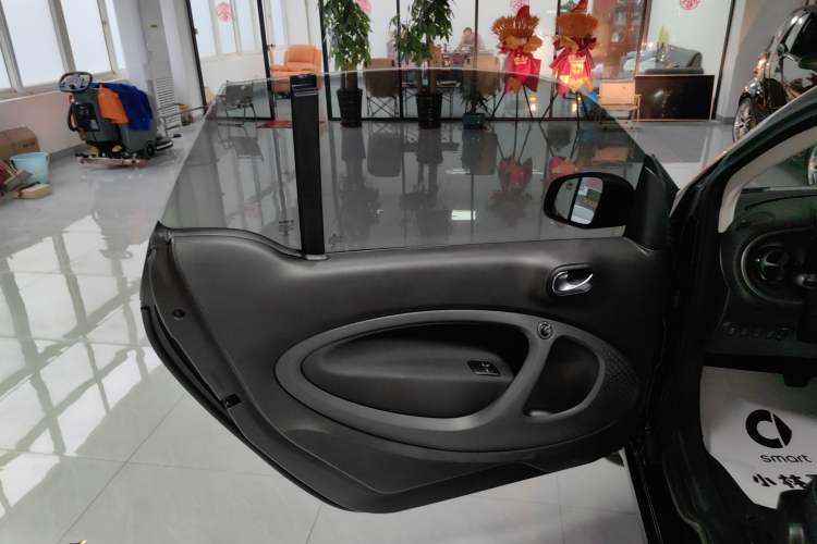 Used smart fortwo 2016 1.0L 52 kW Convertible Passion Edition
