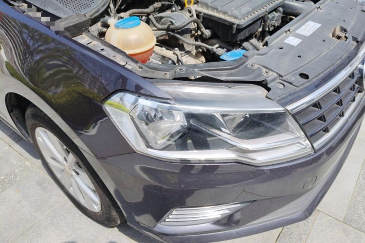 Used Volkswagen Jetta 2017 1.4L Manual Fashion Edition
