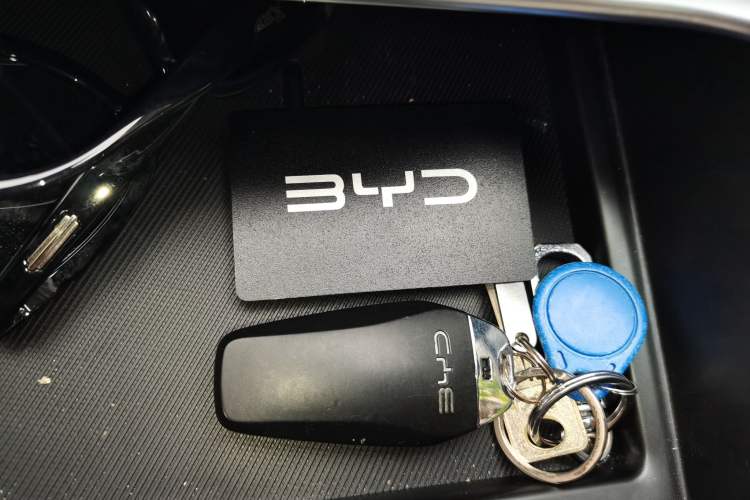 Used BYD Song PLUS New Energy 2025 EV 520km Luxury Version
