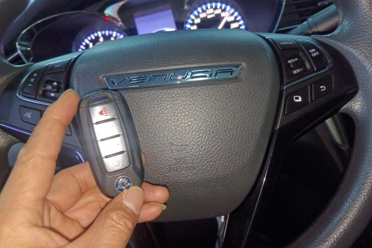 Used Venucia D60 2018 1.6L CVT Smart Connect Elite Edition
