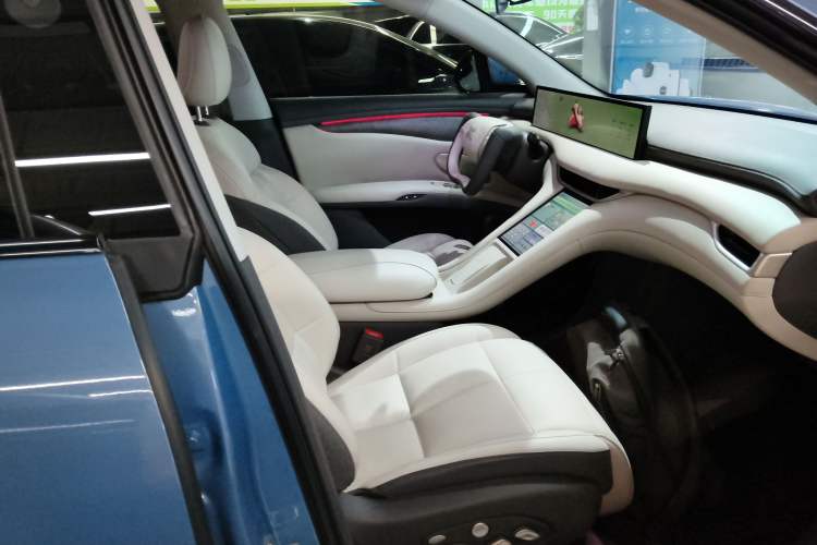 Used IM LS6 2025 Lingxi Intelligent Driving Edition Right Front Seat